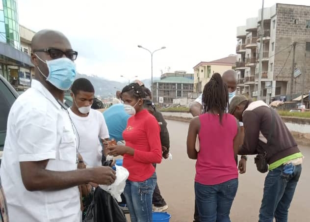 COVID-19: Wearing a face mask; the challenge of comfort and discomfort in Bamenda 