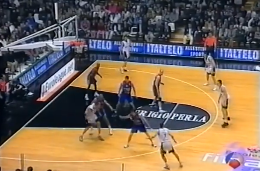 200001 / Euroliga / Playoffs / Final / J1 / Kinder Bologna TAU