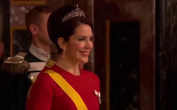 Crown Princess Mary attended gala banquet at Royal Place, Princess Mary diamond tiara, earrings