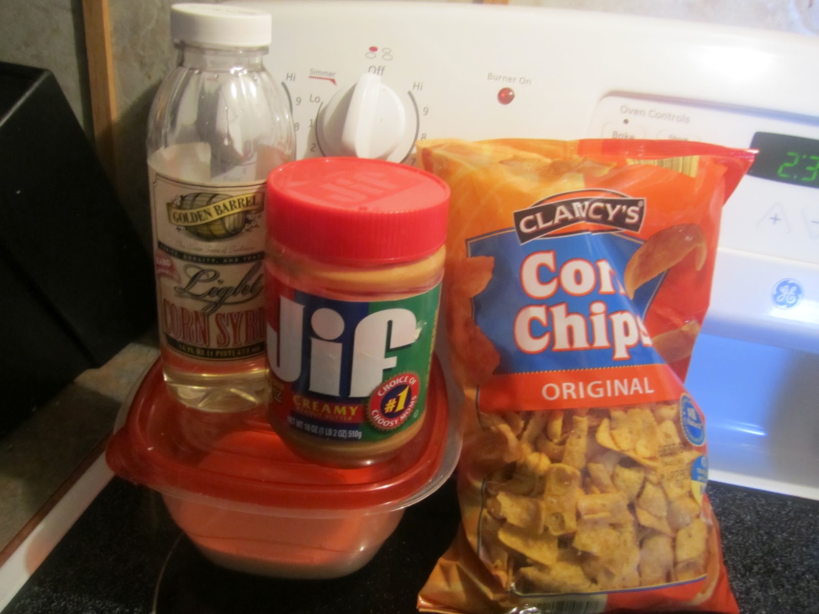 Holdren It Together Peanut Butter Caramel Corn Chips