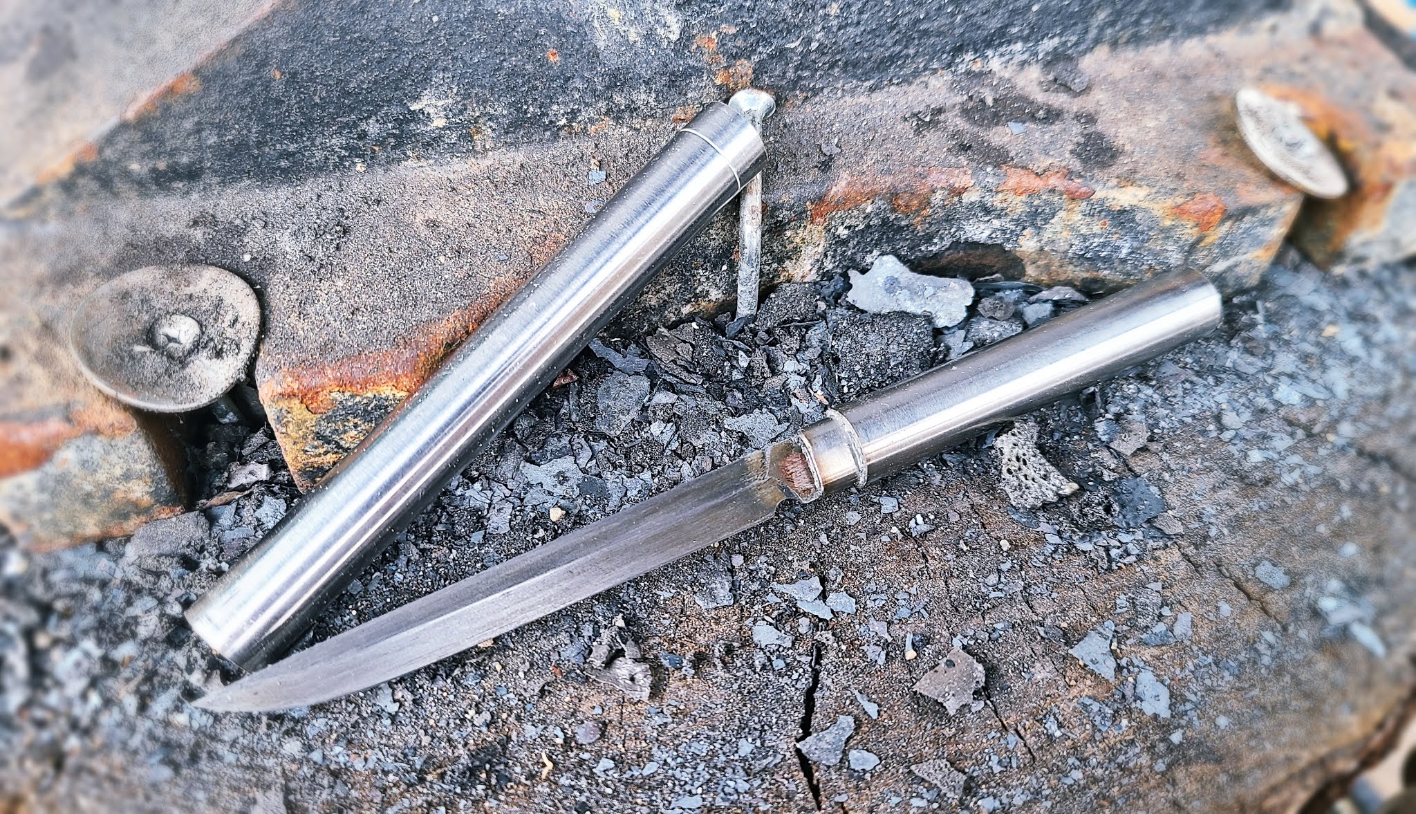 making a stainless steel pipe knife EUNJANGDO