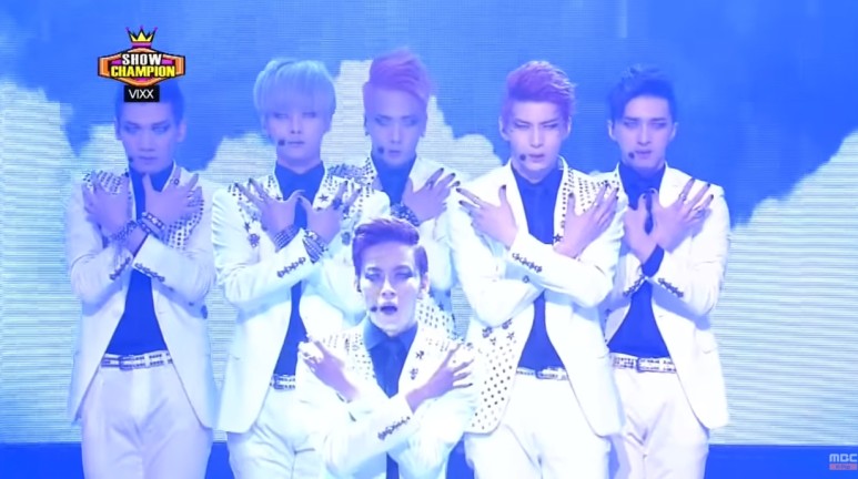 원곡 똑같이 살리려고 설날까지 반납해서 준비한 커버무대 | 인스티즈