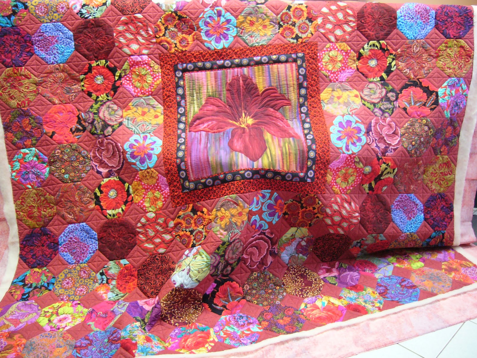 caledonia quilter: Kaffe Fassett quilt