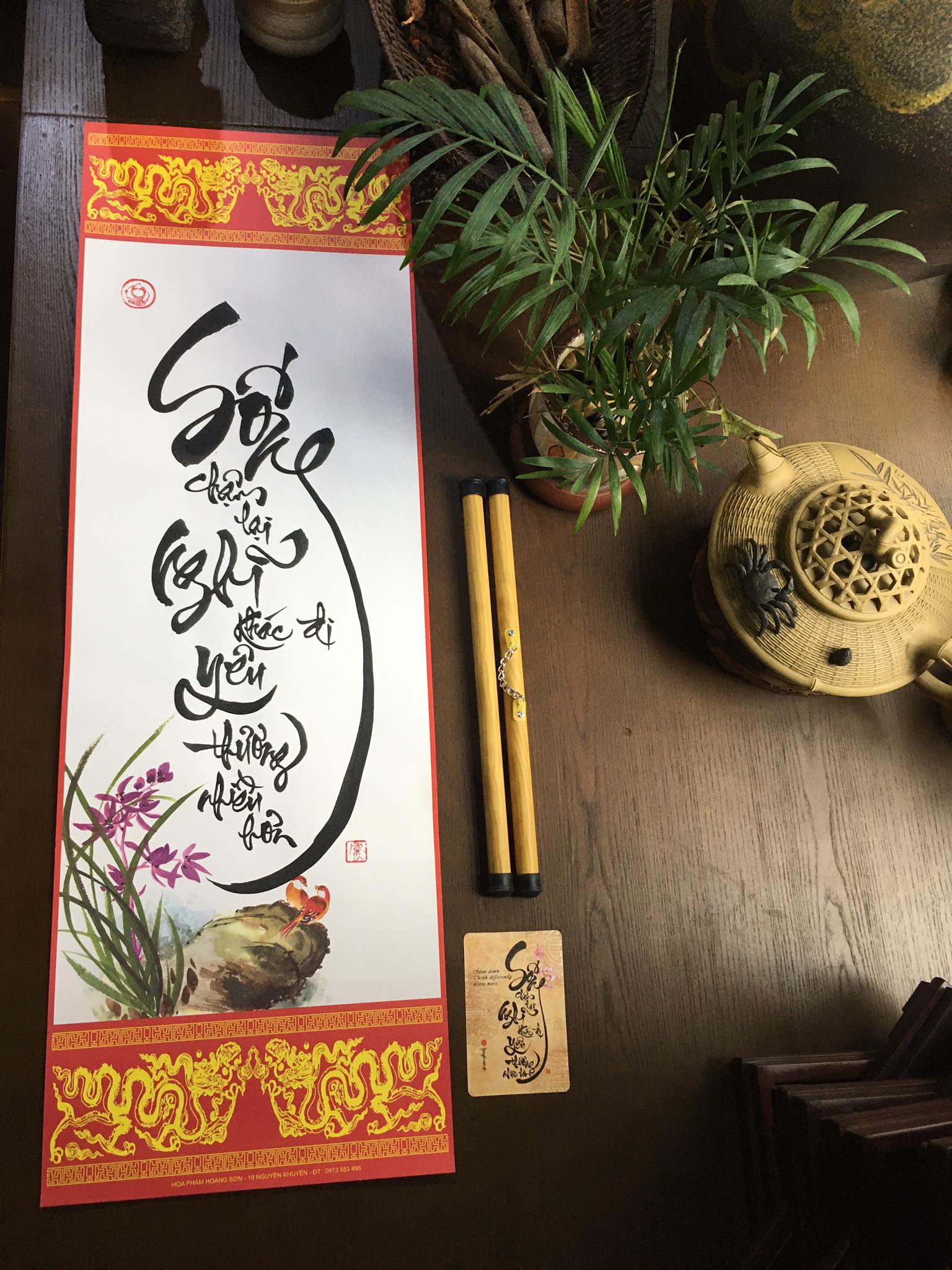 Tranh thư pháp đẹp trên liễn 26x79cm Tranh thư pháp đẹp trên liễn 26x79cm