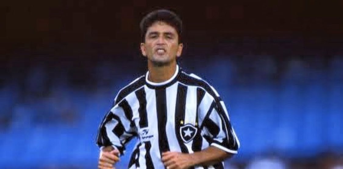 Em que ano Bebeto jogou no Botafogo?