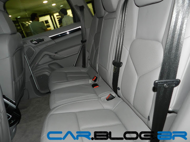 Porsche Cayenne S Turbo - Interior