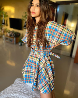 Mouni Roy Social Media Images 18-03-2020