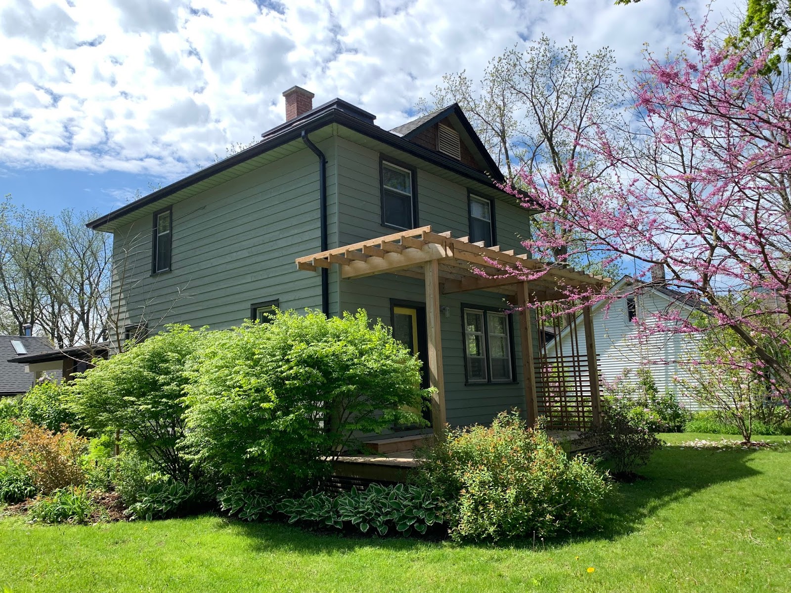 walnut cottage bayfield FOR SALE WALNUT COTTAGE, BAYFIELD, ON