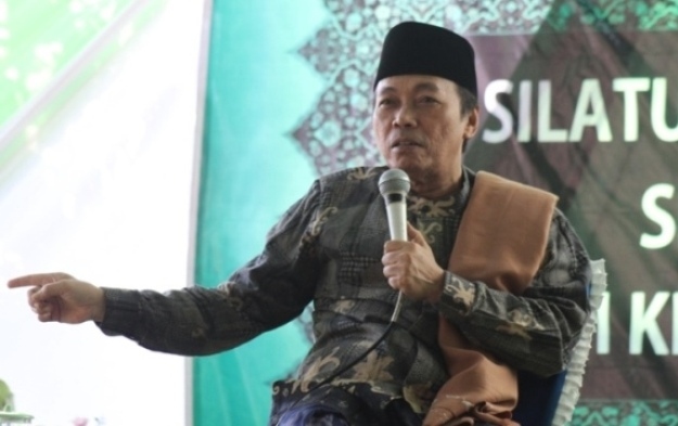 KH Mustofa Aqil Siradj Sebut UAS HTI