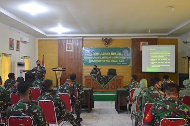 Tumbuhkan Kesadaran, Anggota dan Persit Di Kodim 0716/Demak Terima Penyuluhan Hukum