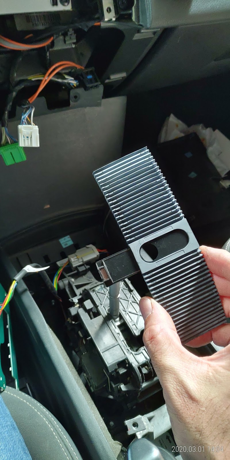 深夜車行 Midnight Garage VOLVO S40 GEAR SELECTOR SERVICE REQUIRED 排檔滑片更換