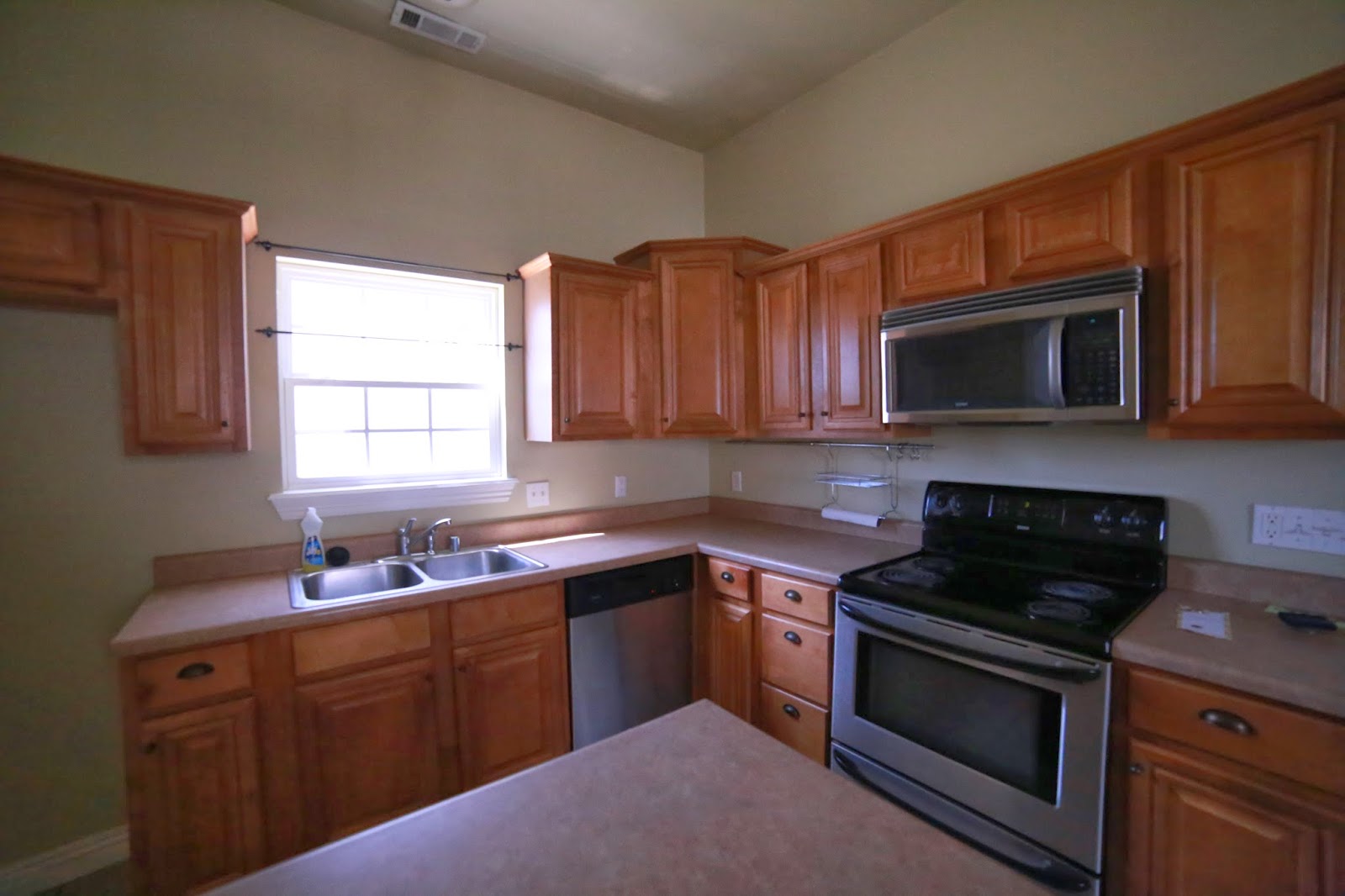 NewlyWifed Jordan's Home Renovations Kitchen Before Photos