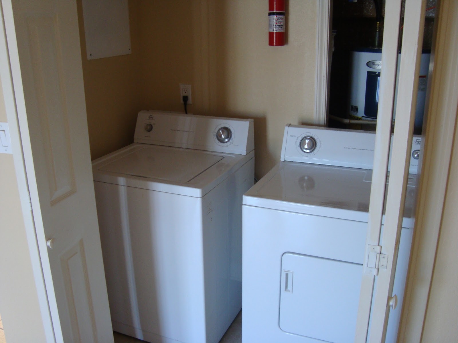 Oxford Square Townhomes Condo Pictures