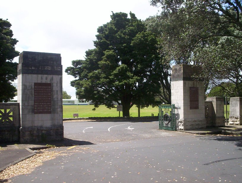Timespanner Memorial Gates, Auckland Normal Intermediate School, Epsom
