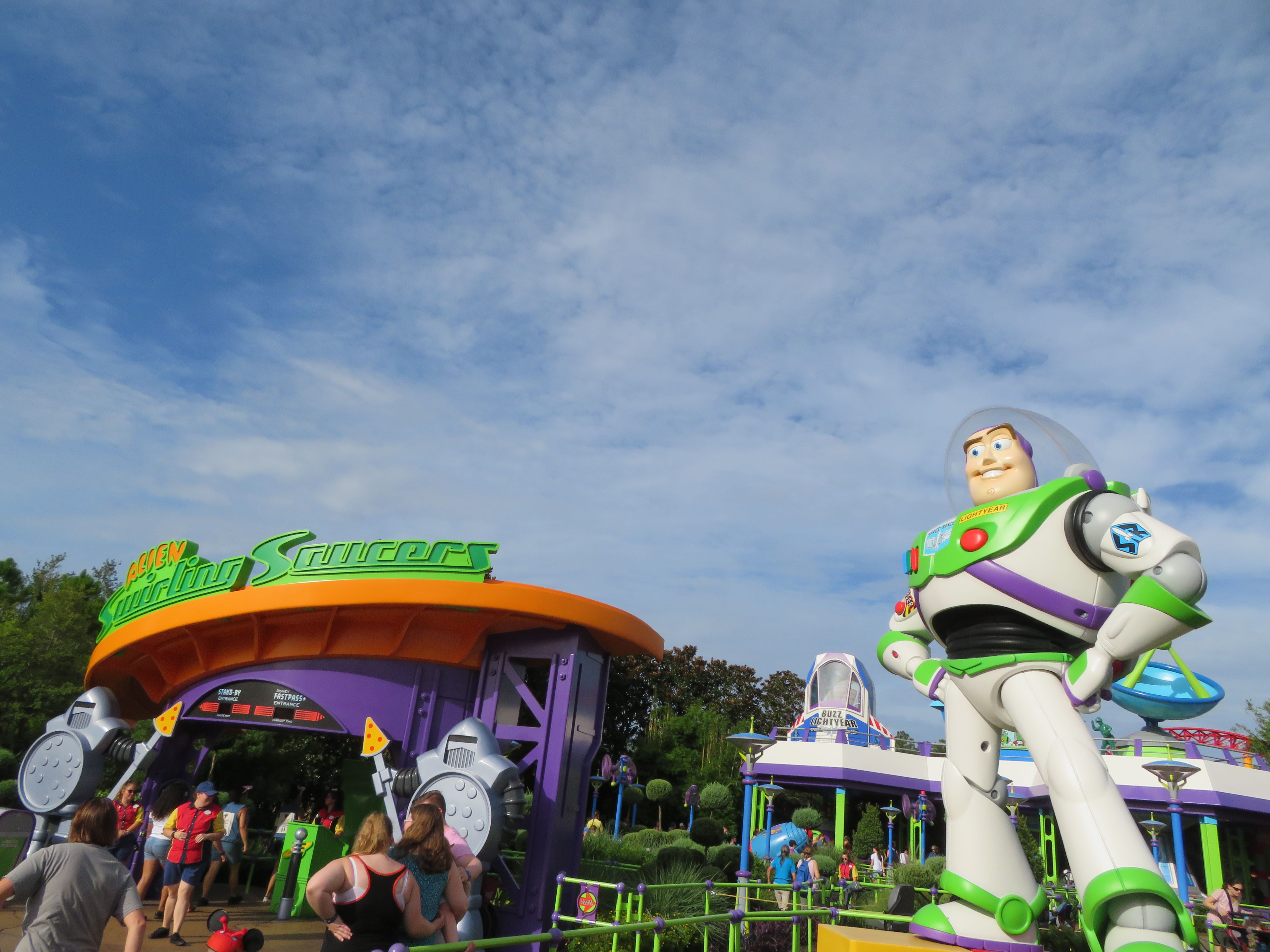 Alien Swirling Saucers Disney's Hollywood Studios