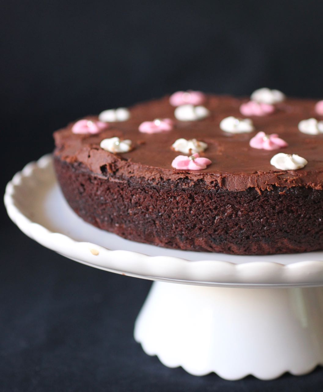 Green Gourmet Giraffe Vegan chocolate olive oil cake