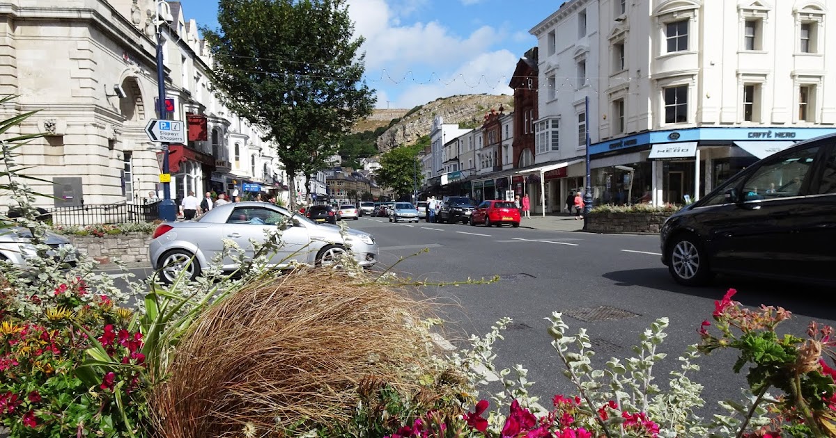 A Random Traveller TanyBryn Farm, Bryn Pydew, Llandudno Junction, Conwy