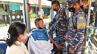 Gadis Berkebutuhan Khusus Berhasil DI Vaksin DI Bujuk Babinpotmar TNI AL Lantamal 1 1 Screenshot 20210930 185914