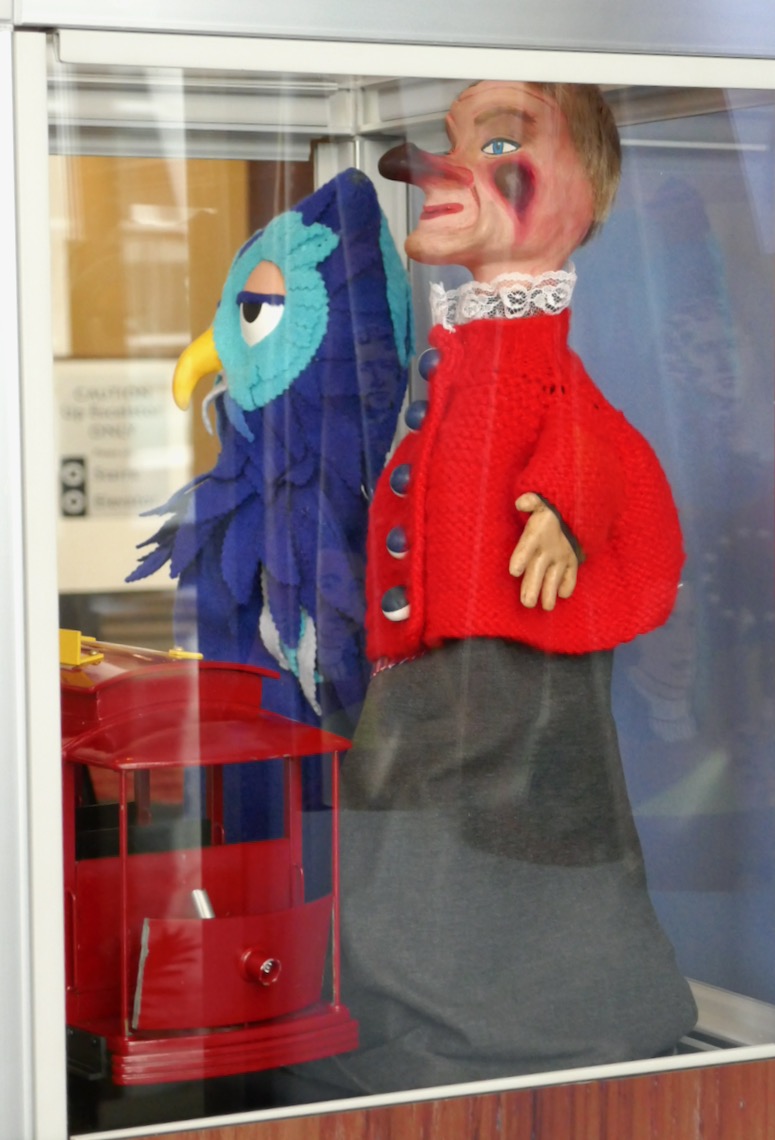 Hollywood Movie Costumes and Props Tom Hanks Mister Rogers costume and