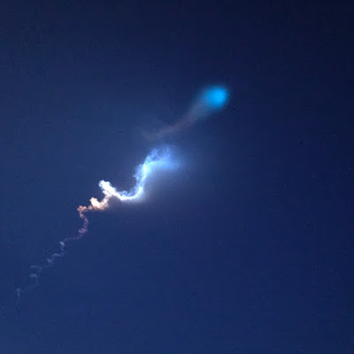 Мистериозна спирала в небето на Русия Mysterious-glowing-object-explodes-in-Russian-sky-8