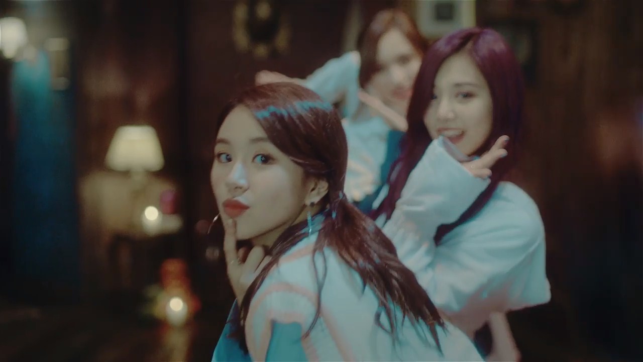 Urutan Member TWICE Tercantik di MV 'TT'