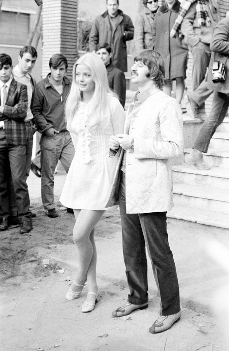 Vintage Everyday Ewa Auling And Ringo Starr In 1968