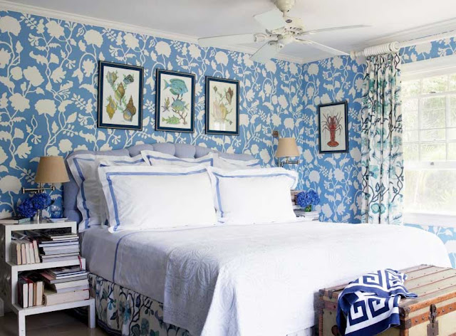 Schlafzimmer-tapeten-blau-design-Ideen-mit-Laub-Motiv