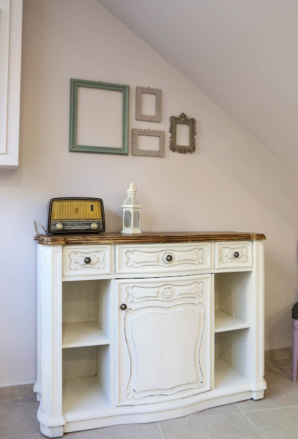 Αφιέρωμα: Μπουφές! Αρκούδα καφέ ... "τρέχα και βάψε" τον ξύλινο μπουφέ 32 Annie Sloan Greece Αφιέρωμα: Μπουφές! Αρκούδα καφέ ... "τρέχα και βάψε" τον ξύλινο μπουφέ 32 Annie Sloan Greece