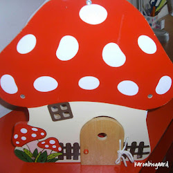 Link to: Fairy mushroom dollhouse.