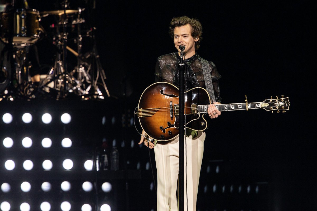 Harry Styles Live on Tour (Seattle, 7 de Julio) One Direction Daily News