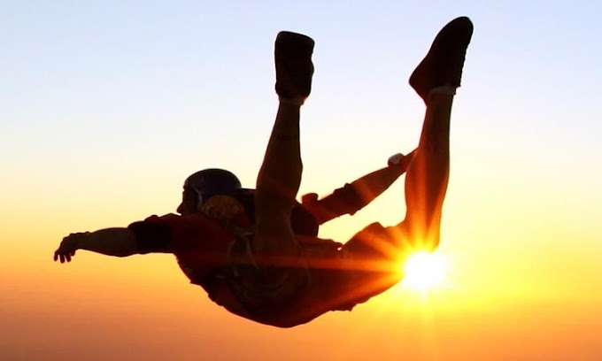 Κι όμως γίνεται! Δείτε πώς μπορείτε να επιβιώσετε ακόμη και αν πέσετε από αεροπλάνο χωρίς αλεξίπτωτο!