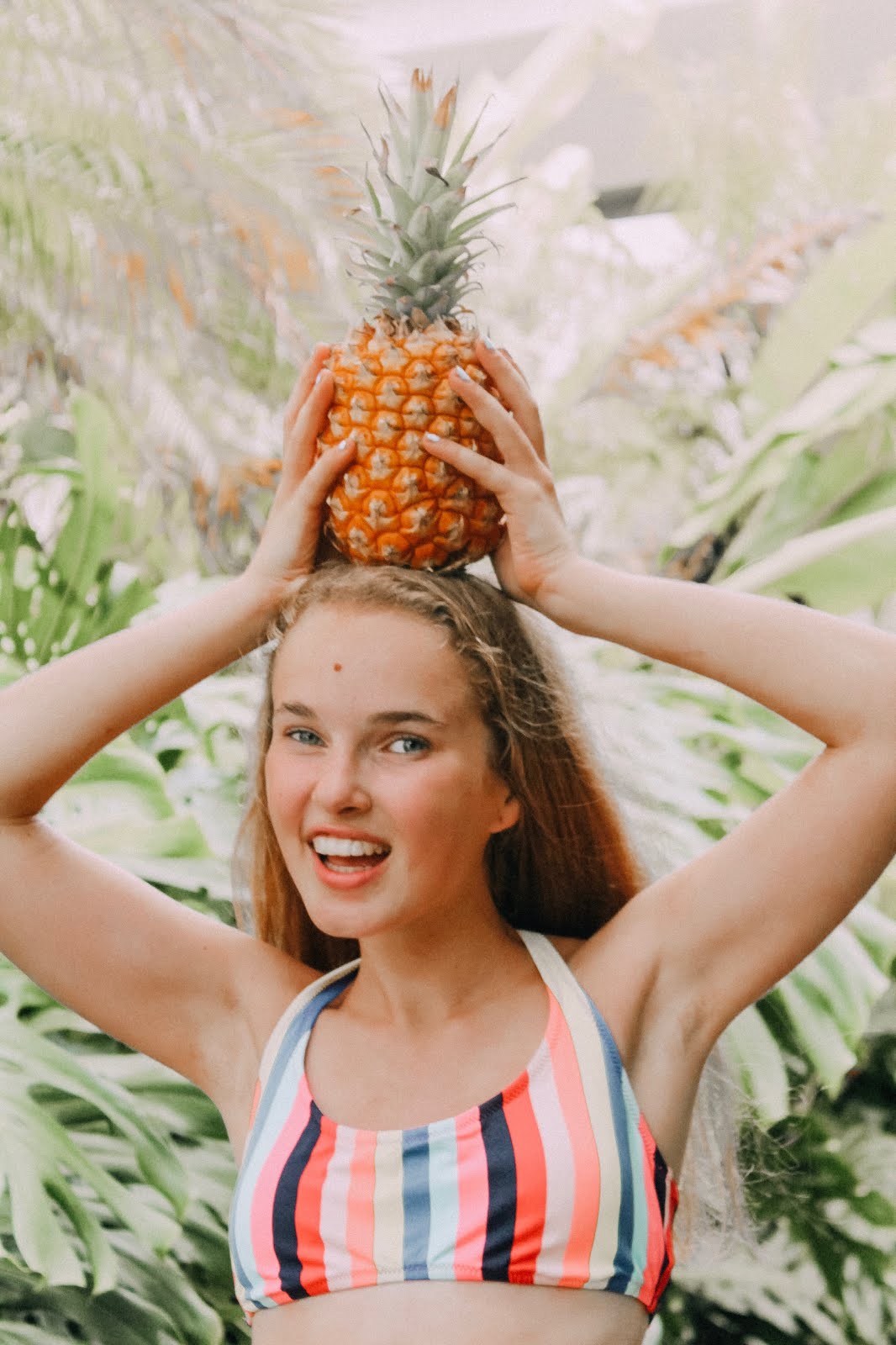 pineapple maui hawaii travel guide fashion blogger