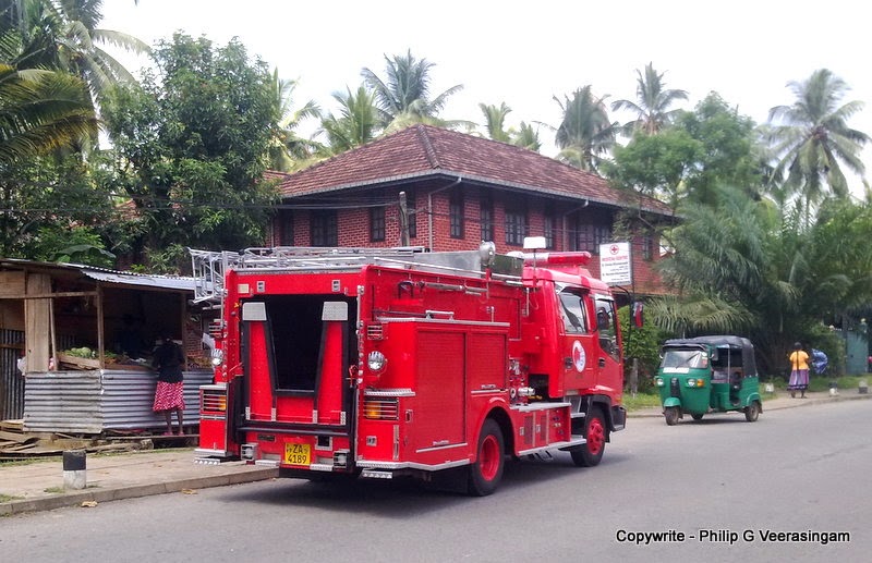 Images of Sri Lanka on Firebrigade tender and Banana