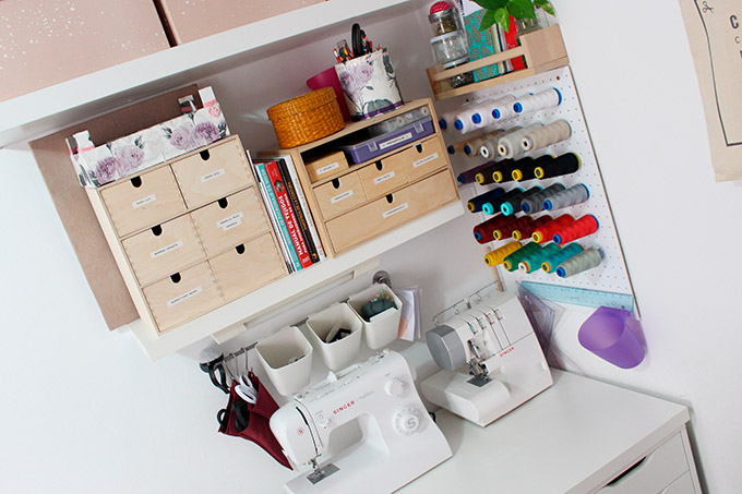 DIY ORGANIZACION ESPACIO COSTURA diy-ideas-para-organizar-cuarto-costura