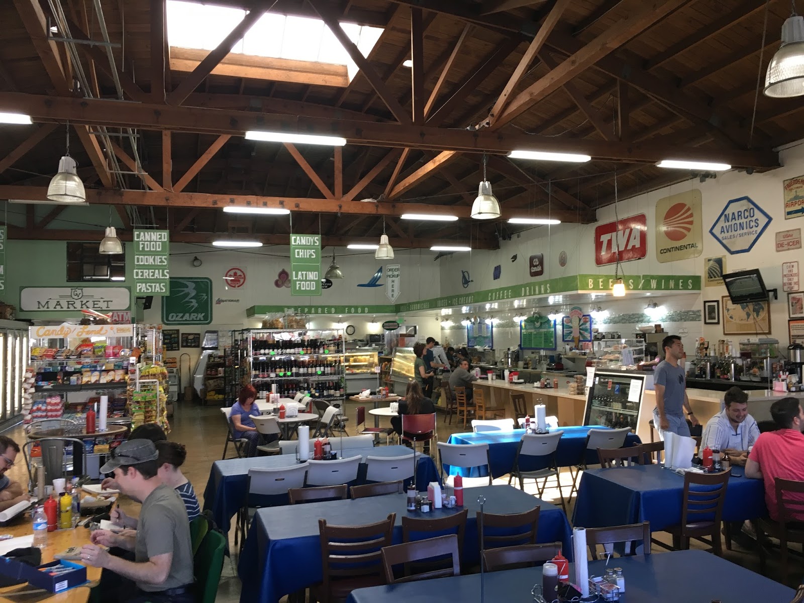 Grandview Market in Mar Vista