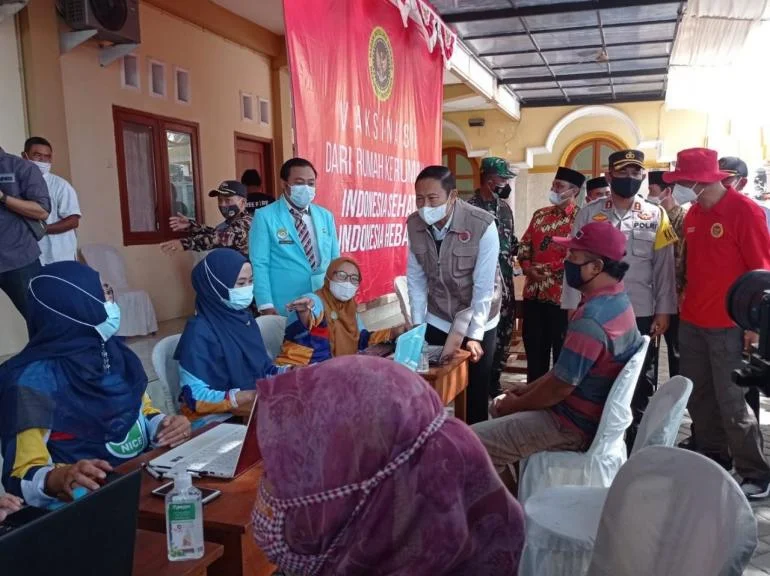 LDII Lamongan Bersama BIN Gelar Vaksinasi