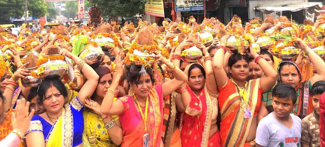 कलश यात्रा से हुआ भागवत कथा का शुभारंभ - newsonfloor.com