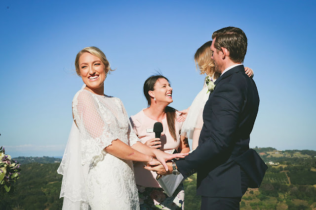 TO THE AISLE AUSTRALIA | CARMEN AND DAVE REAL WEDDING FEATURE MJ CARLIN PHOTOGRAPHY GOLD COAST WEDDING SUMMERGROVE ESTATE AUSTRALIAN DESIGNER