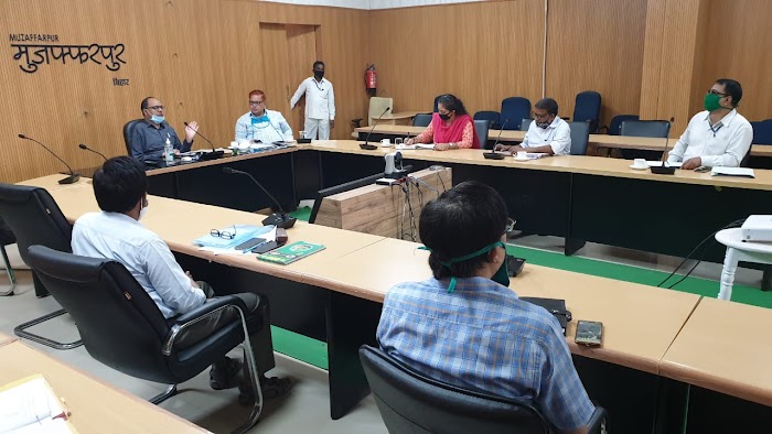 कुशल श्रमिक उद्यमी क्लस्टर योजना के तहत 20-20 लाख के दो परियोजनाएं को शुरू करने के लिए जिला अधिकारी ने दिए निर्देश।।