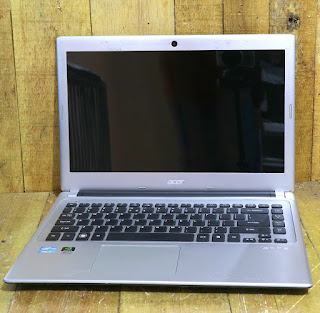Jual Laptop Gaming Acer V5-471G Core i3 Dual VGA