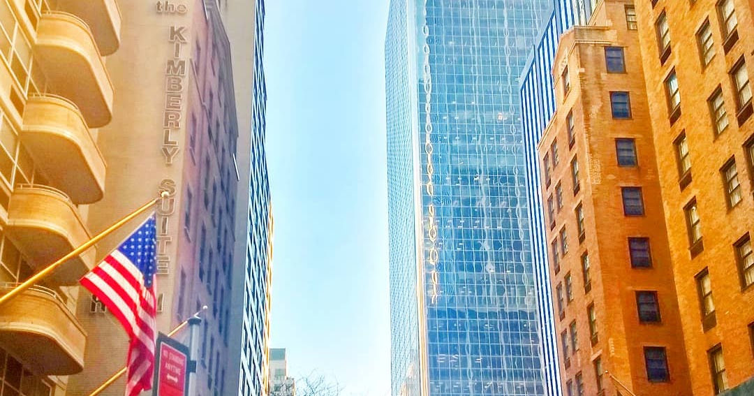 a day in the city of dreams // new york city, new york Caravan