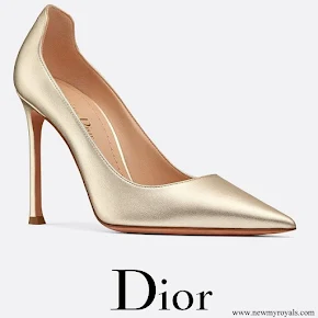 Meghan Markle wore Dior D-Moi lamé lambskin high-heeled shoe