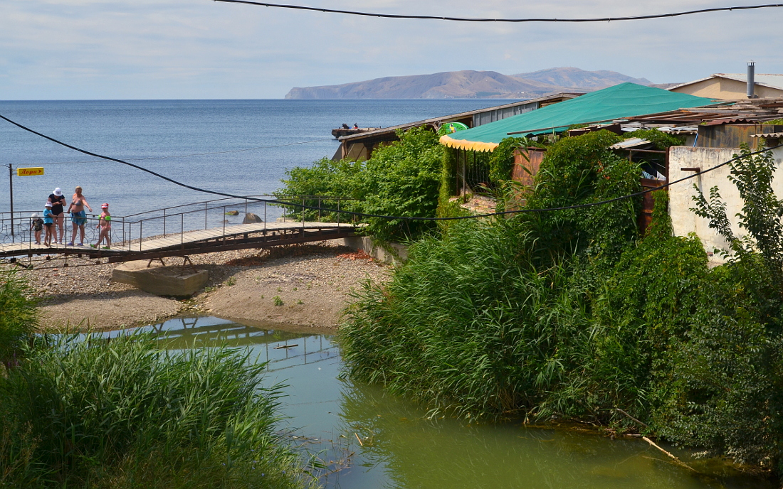 Набережная в курортном крым