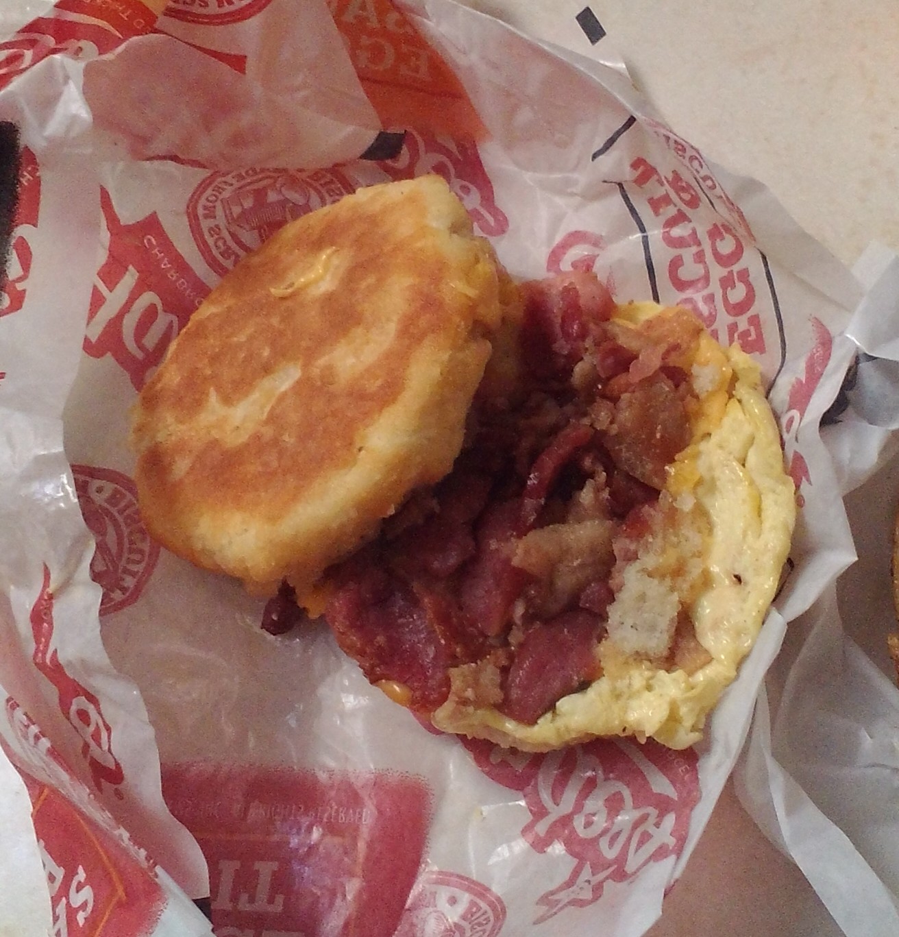 Eat and Critique ! Hardee's Pork Chop Biscuit