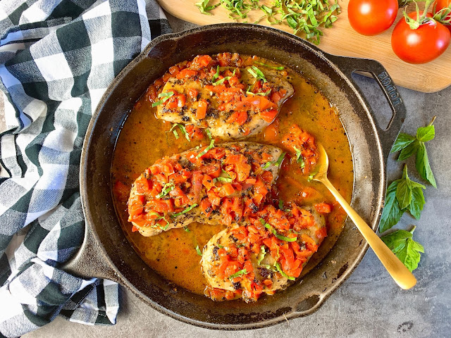 Skillet Chicken with Easy Roasted Red Pepper Sauce