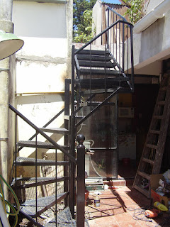 TRABAJAMOS LA MADERA EL HIERRO Y EL ALUMINIO y la combinacion de los