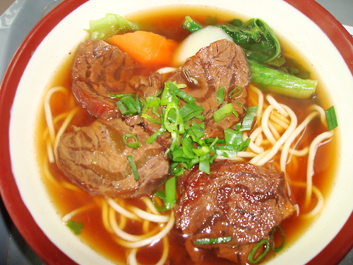 Liquids and Solids: Chinese Beef Soup, loving the Colours & Taste