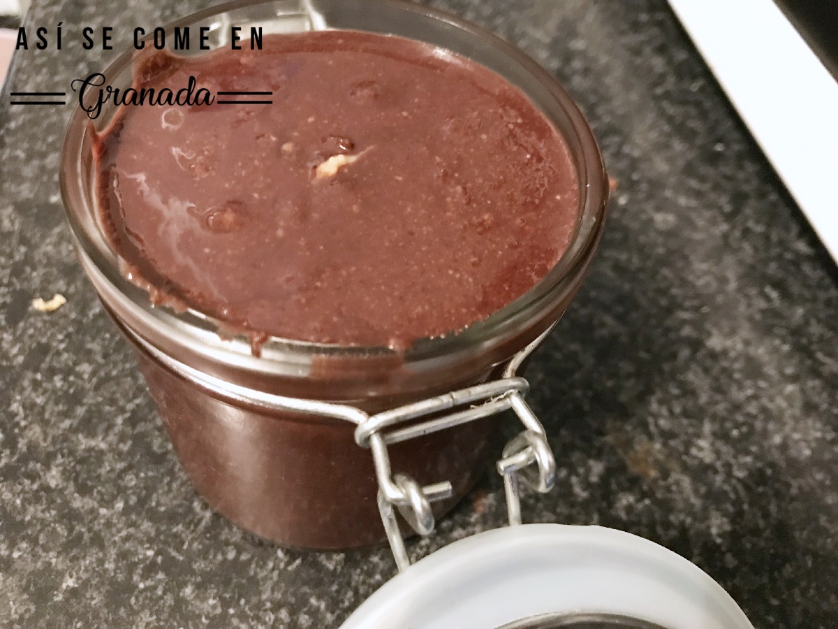 Así se come en Granada. Mantequilla de maní y cacao