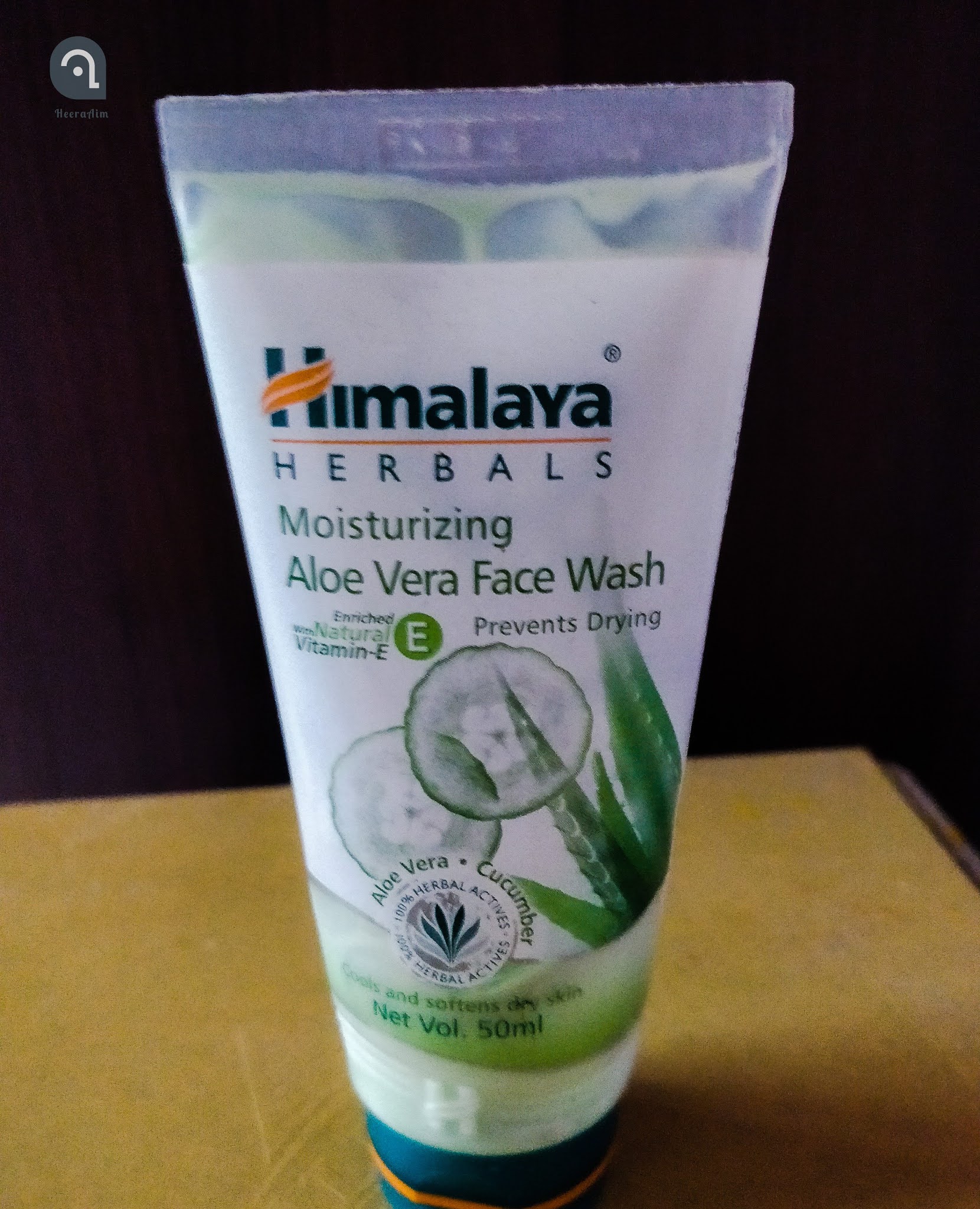 Himalaya Moisturising Aloe Vera Face Wash Review