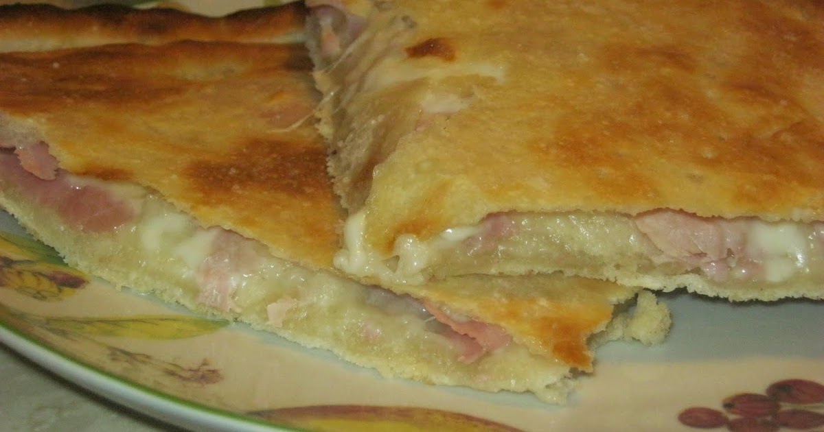 FOCACCIA FARCITA con formaggio e prosciutto